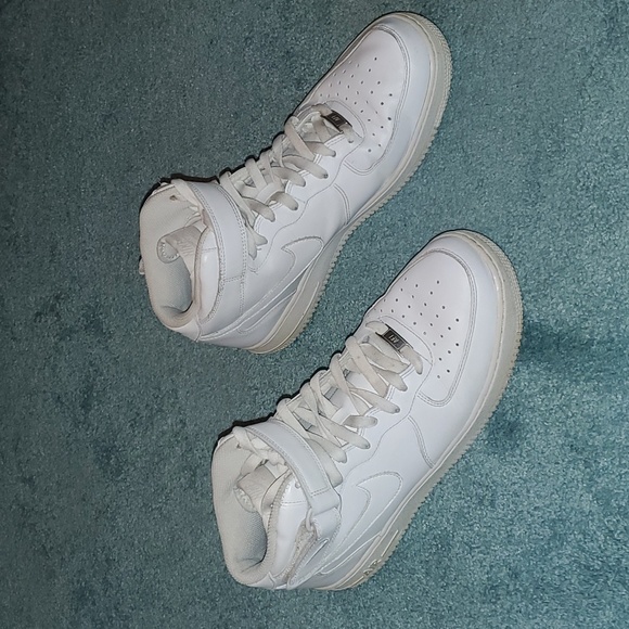 Nike Air Force 1 - Picture 3 of 5